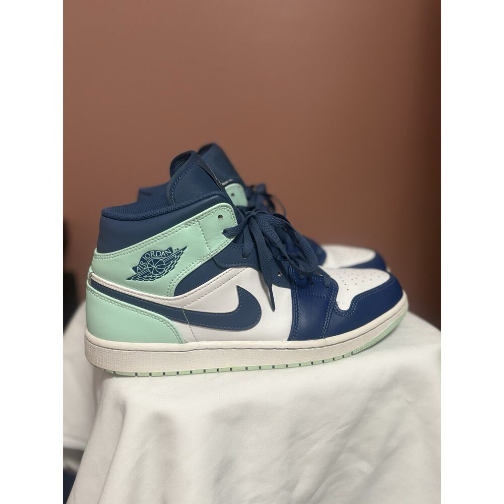 Size 11 - Jordan 1 Mid Blue Mint 2022
